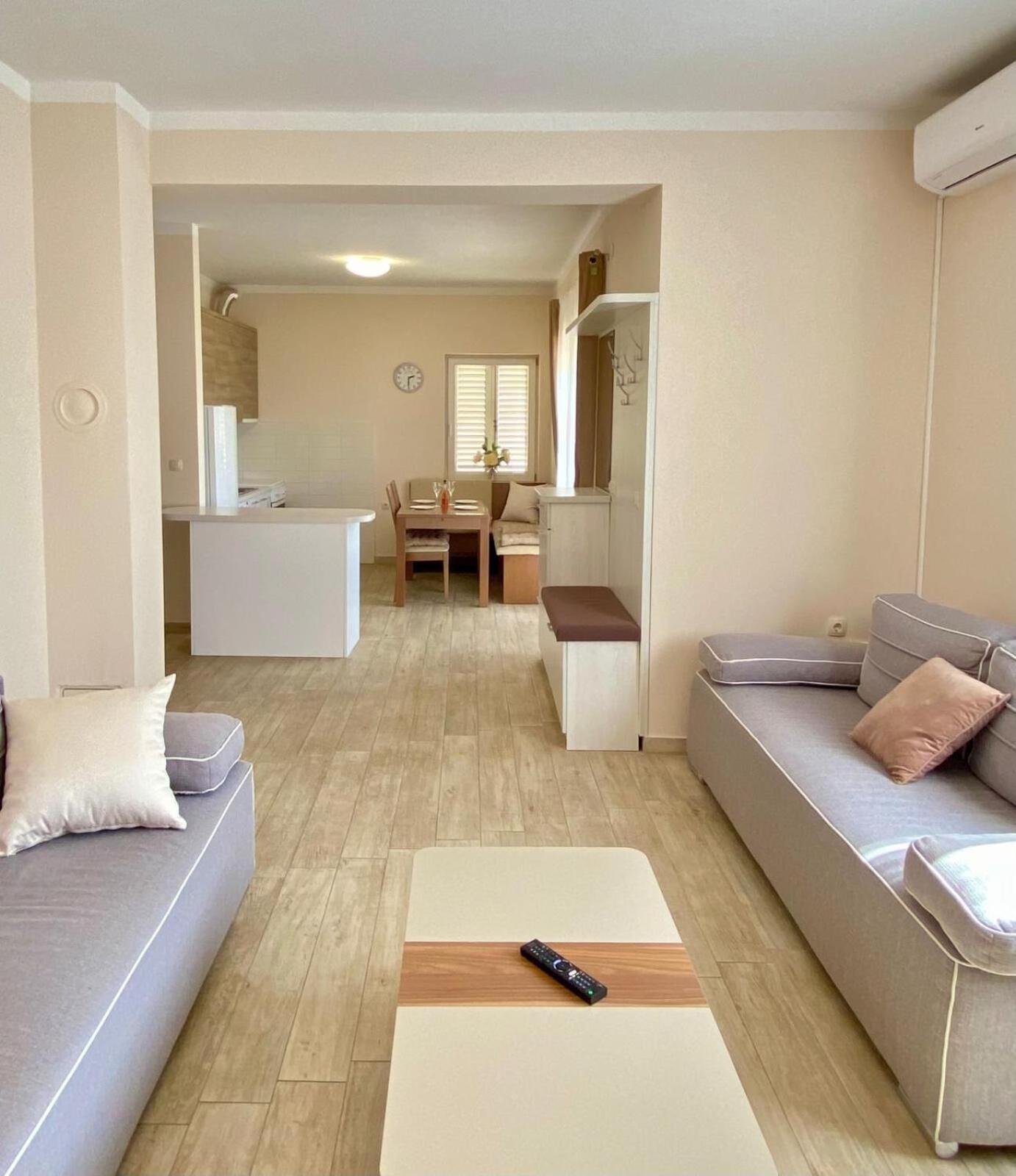Apartment Ante Starigrad Exterior photo